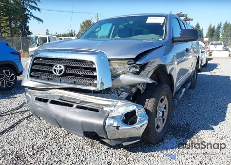 2009 Toyota Tundra Grade 5.7L V8 z USA, uszkodzony, nr VIN 5TFBV54109X088501
